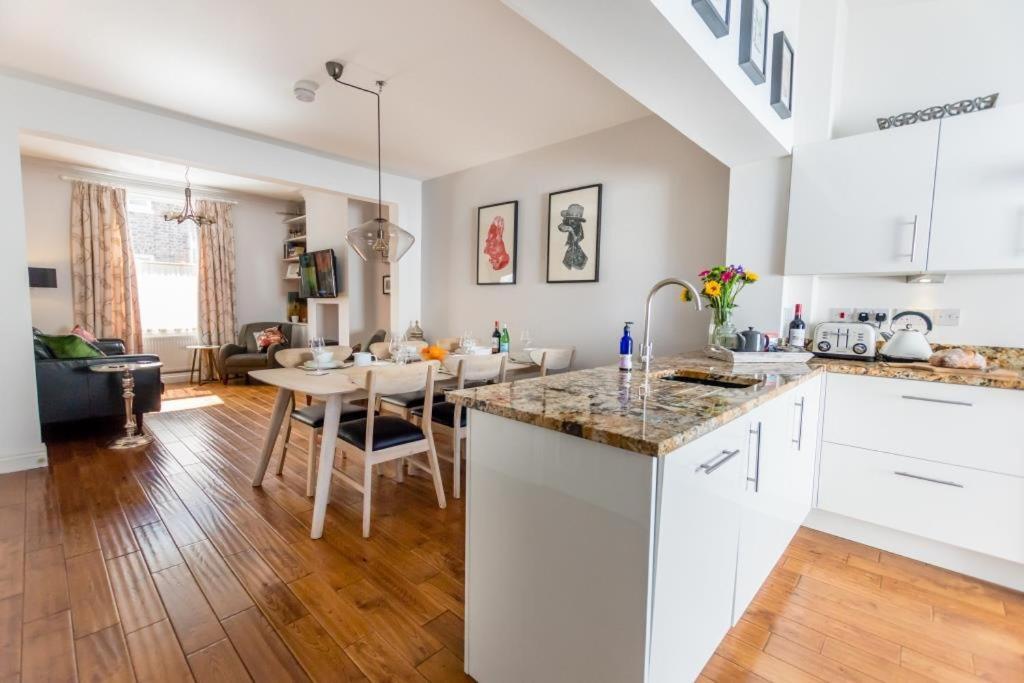 48 Fairfax Street Villa ยอร์ค ภายนอก รูปภาพ